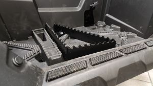 PODNÓŻEK SPORTOWY DO POLARIS SPORTSMAN 1000 RD RACING