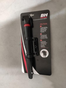 Pompka rowerowa BH MINI PUMP WITHDIRECTIONAL HEAD